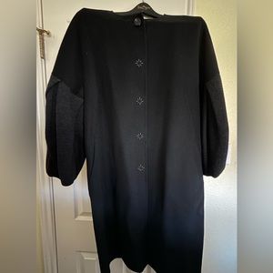 “Carolina Herrera” mid-length virgin wool & cashmere coat. Size 16. Black.